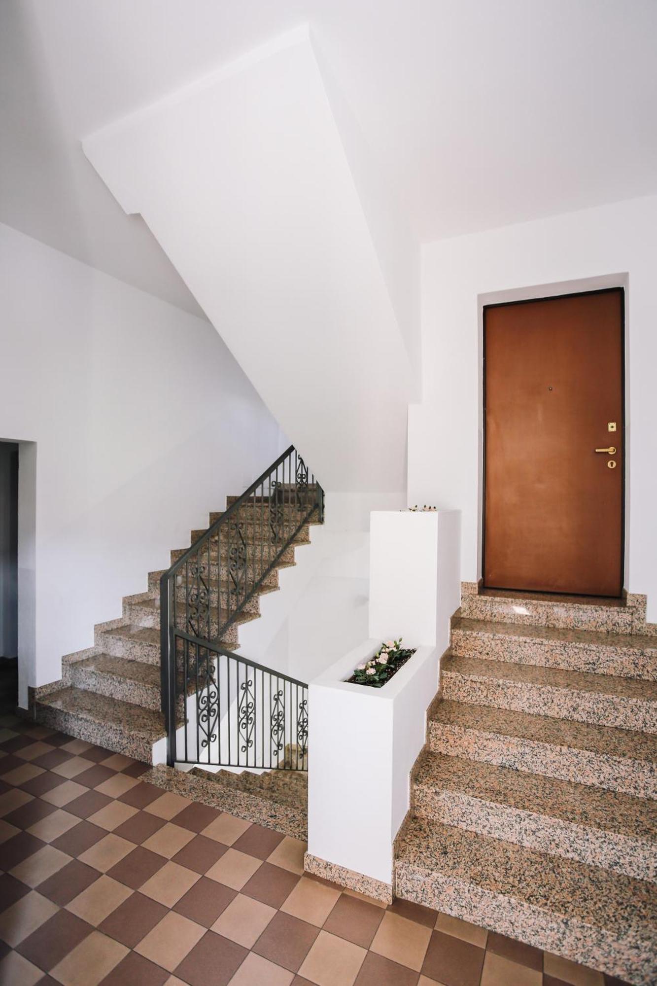 Flat Mazzini 6 Apartment Alzano Lombardo Bagian luar foto