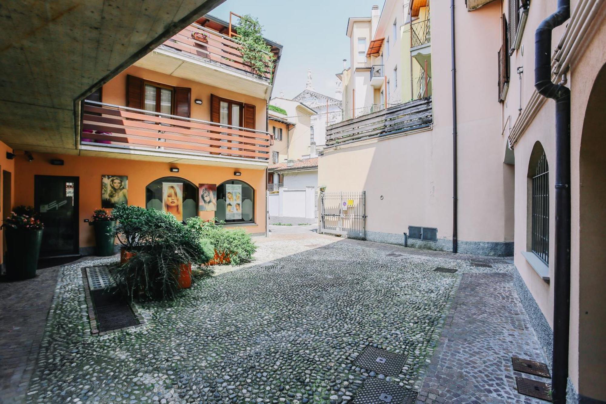 Flat Mazzini 6 Apartment Alzano Lombardo Bagian luar foto
